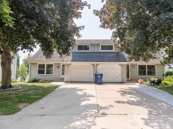 507 Maple St, Unit B, Grafton, WI 53024
