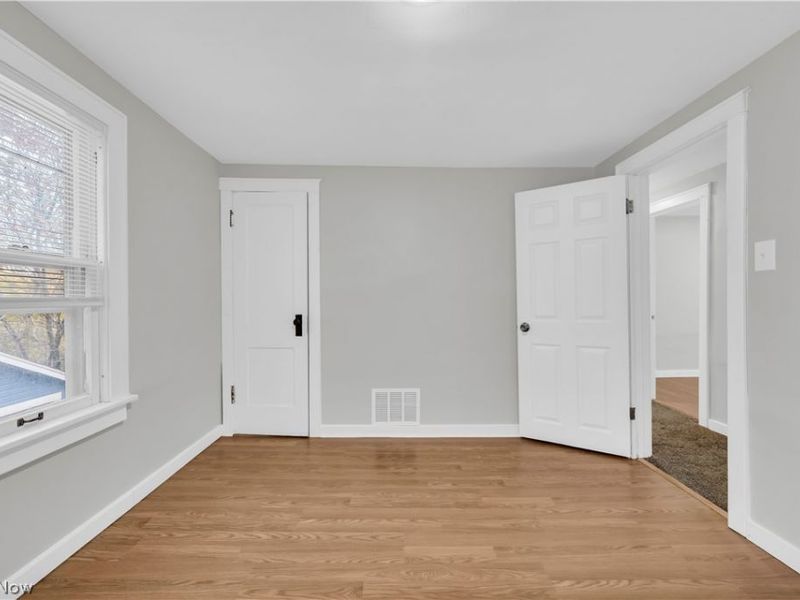 485 E Archwood Avenue, Akron, OH 44301 Photo 13