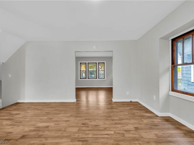 485 E Archwood Avenue, Akron, OH 44301 Photo 6
