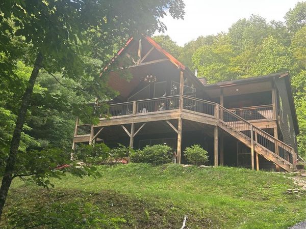 77 E Lake Dr East Lake Drive , Unit 18, Fairview, NC 28730