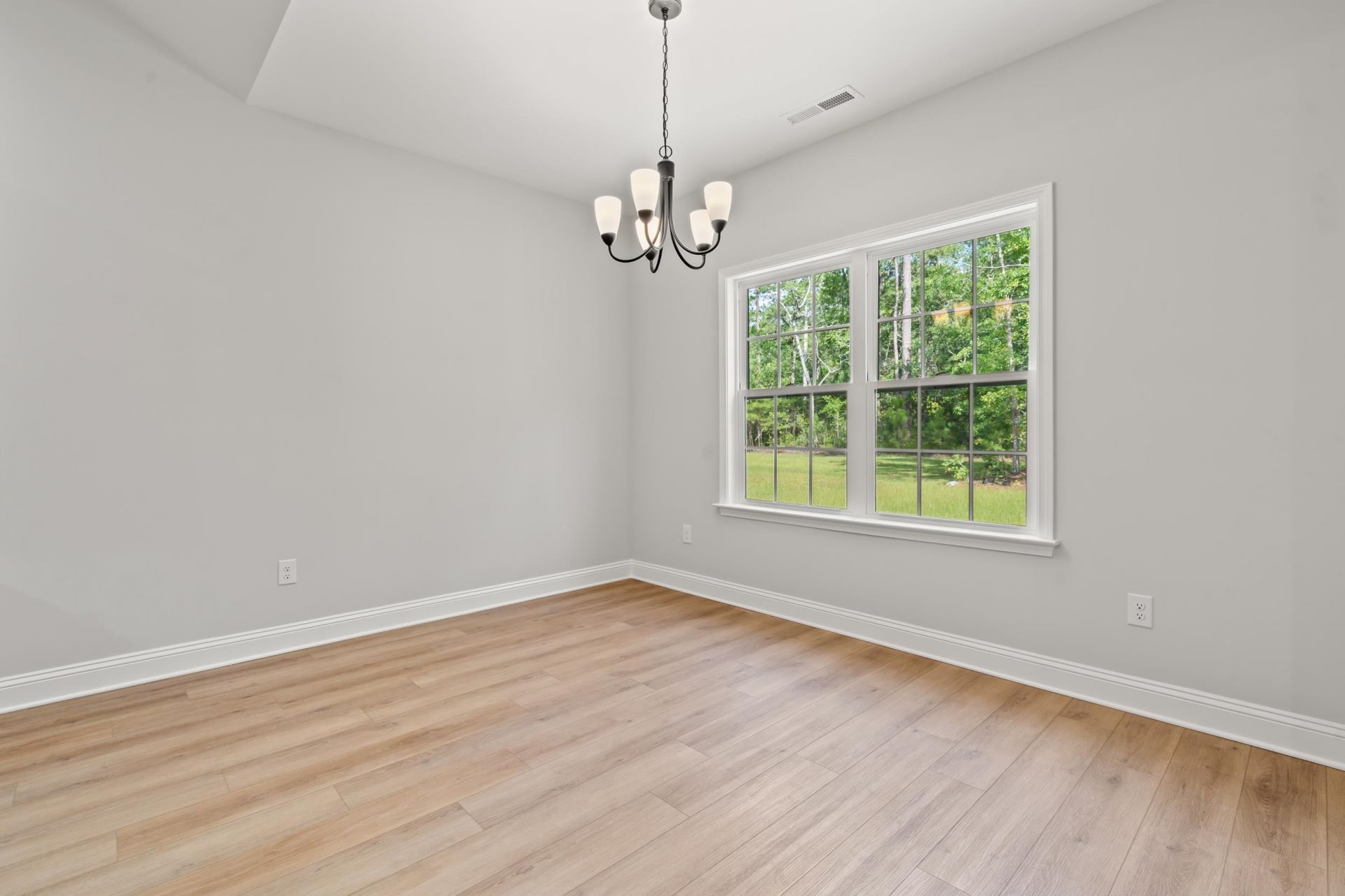2472 Argyle Way  Photo 11