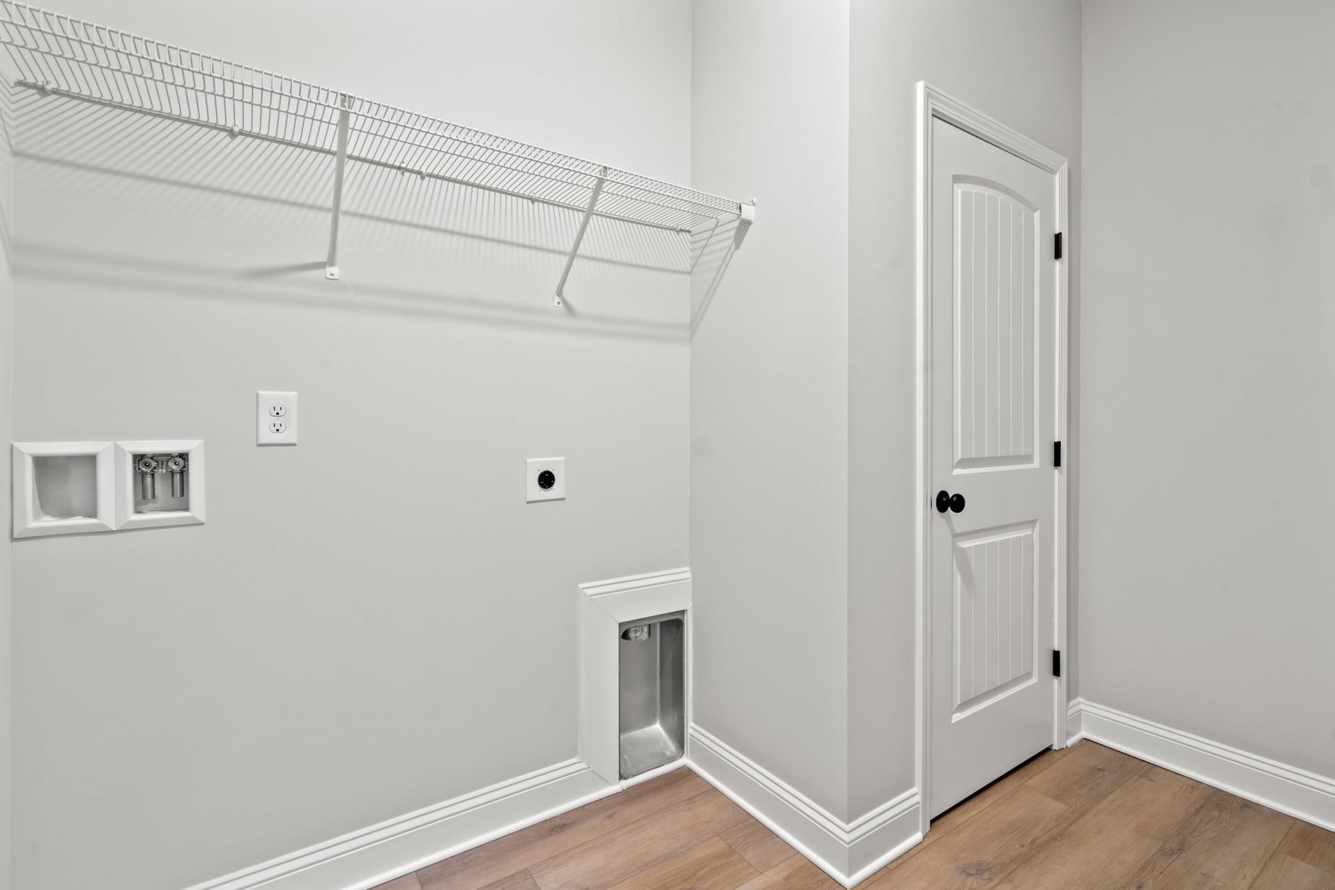 2472 Argyle Way  Photo 4