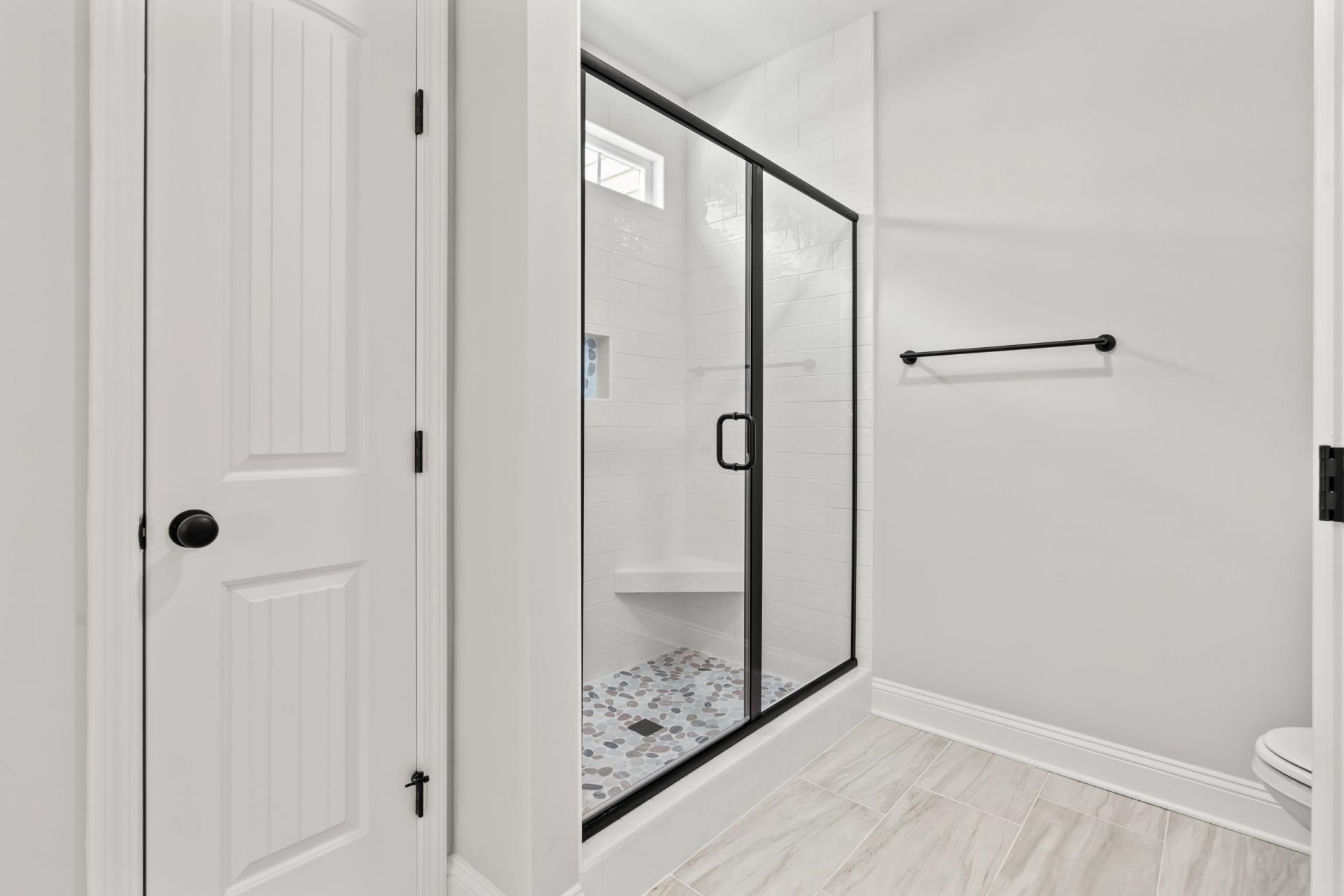 2472 Argyle Way  Photo 7