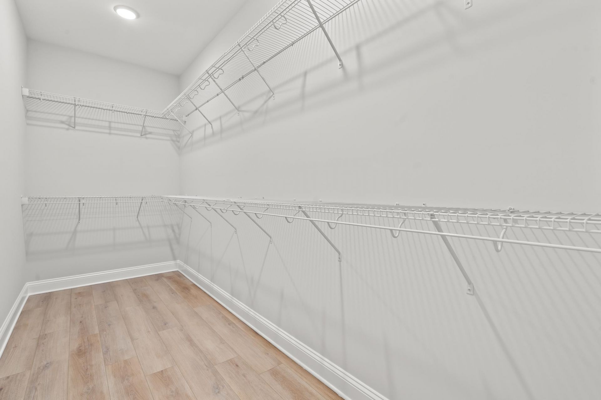 2472 Argyle Way  Photo 8