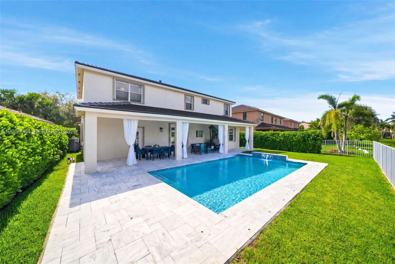 3933 E Hibiscus St, Weston, FL 33332 Photo