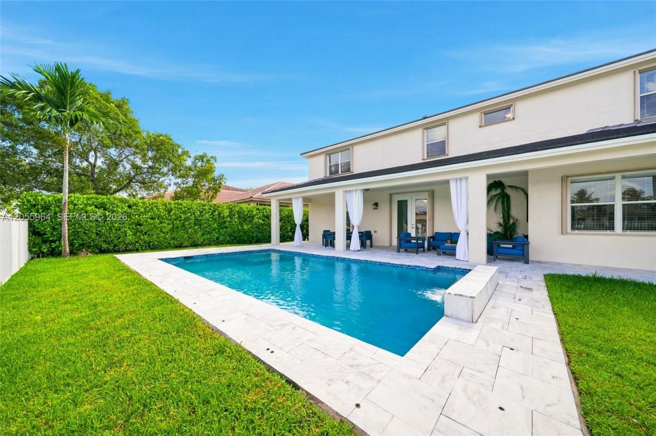 3933 E Hibiscus St, Weston, FL 33332 Photo