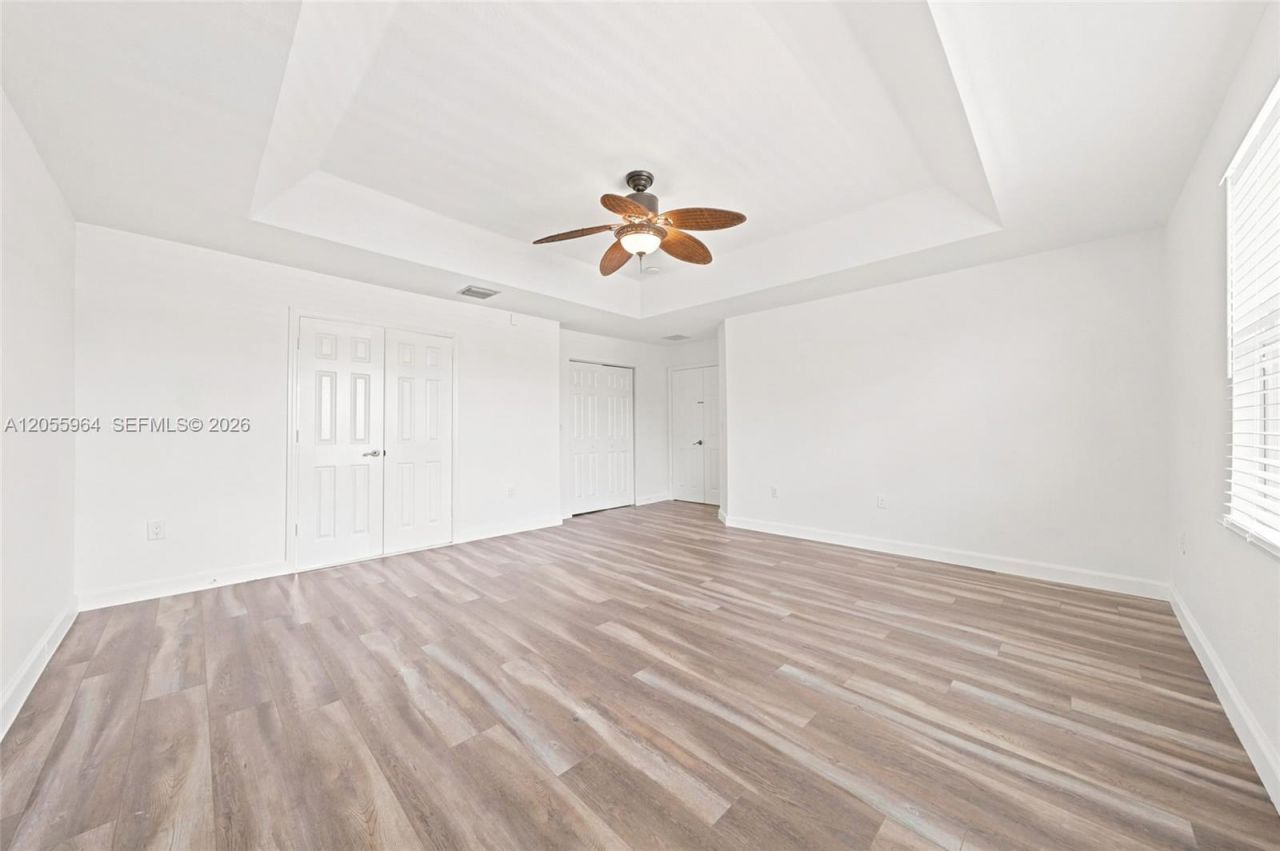 3933 E Hibiscus St, Weston, FL 33332 Photo