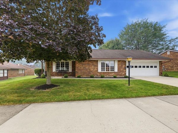1045 Bradford Drive, Springfield, OH 45503