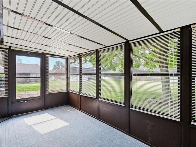 1045 Bradford Drive, Springfield, OH 45503 Photo 25