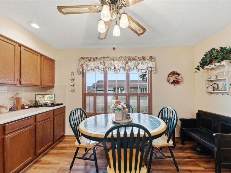 1045 Bradford Drive, Springfield, OH 45503 Photo 9