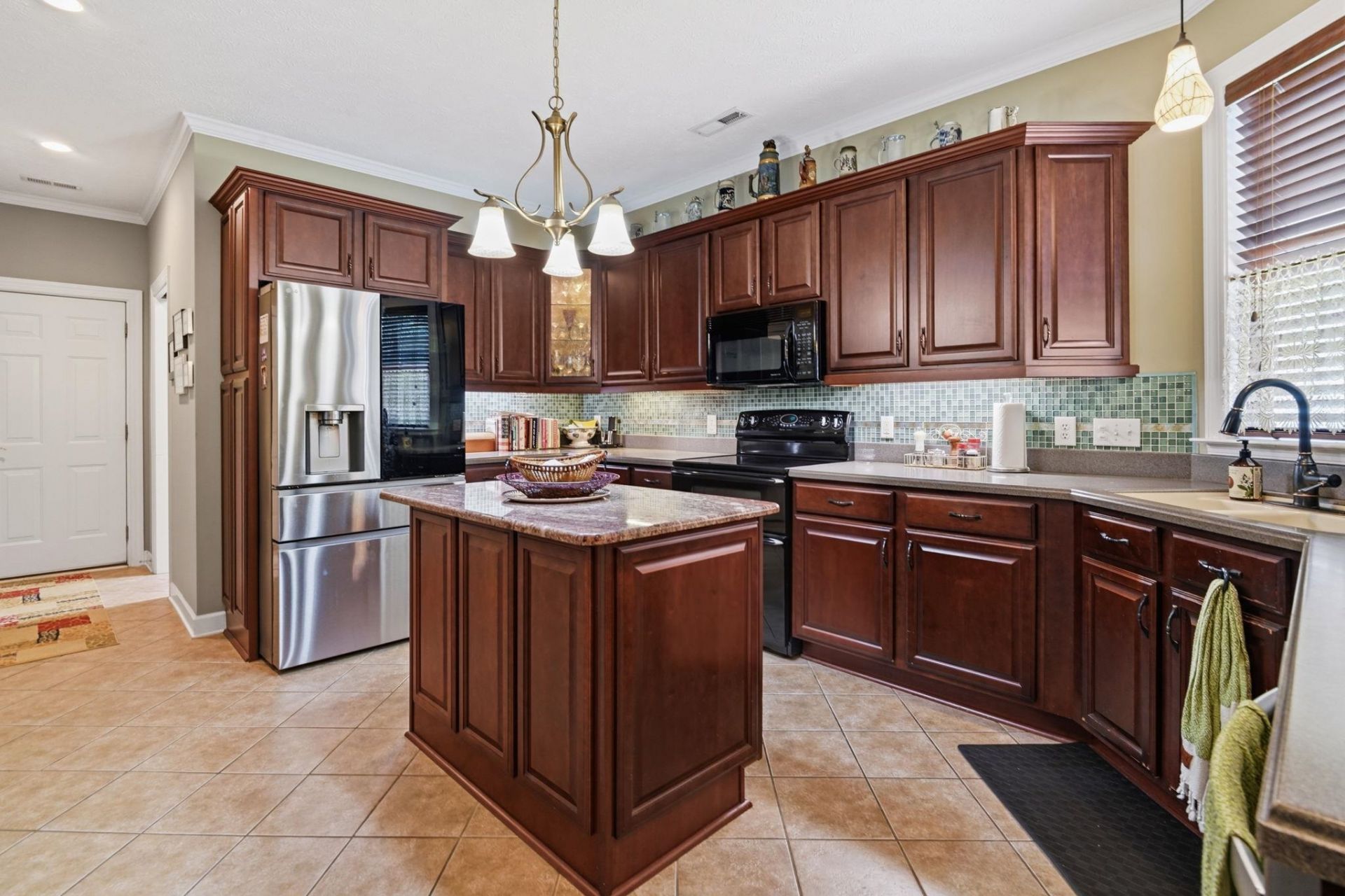 230 Willow Bay Dr. Photo 6