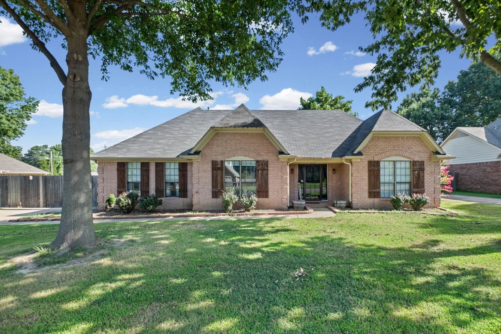 4636 Cedar Hills Dr, Millington, TN 38053 Main Photo