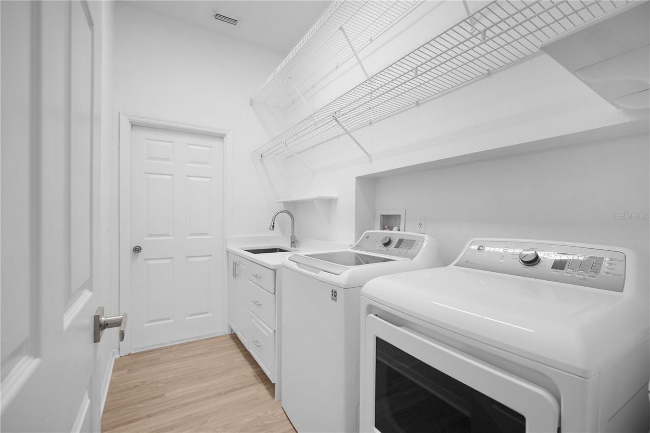 4749 Sudbury Drive, Orlando, FL 32826 Photo