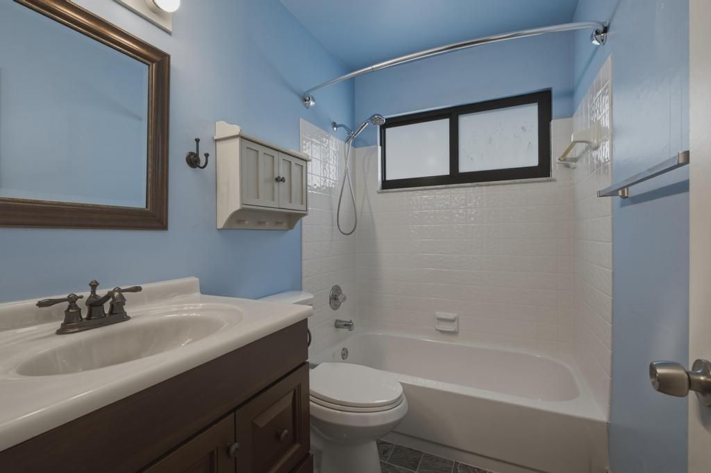 3274 NW 104th Terrace, Sunrise, FL 33351 Photo