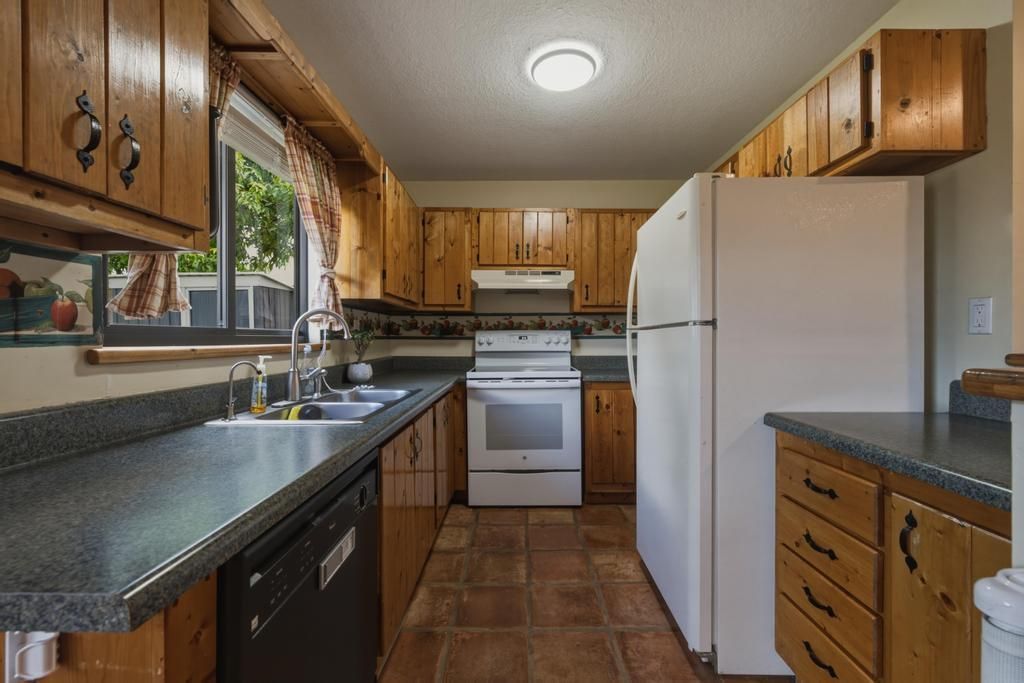 3274 NW 104th Terrace, Sunrise, FL 33351 Photo