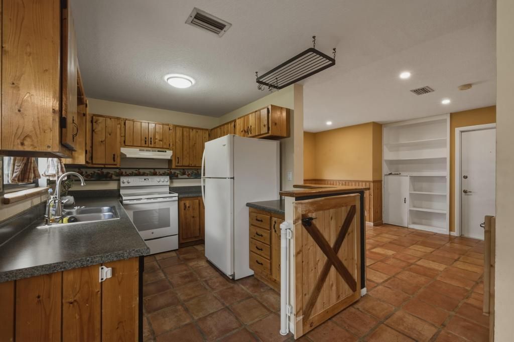 3274 NW 104th Terrace, Sunrise, FL 33351 Photo