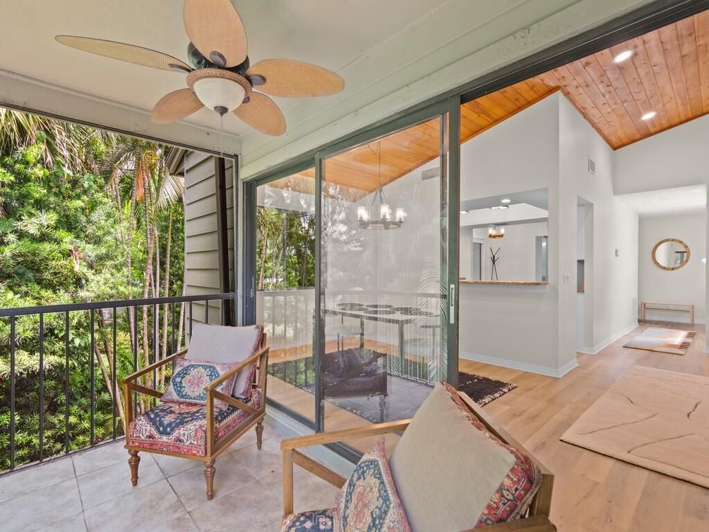 2125 Pine Creek Boulevard, Unit 205, Vero Beach, FL 32966 Photo