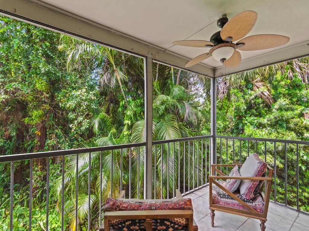 2125 Pine Creek Boulevard, Unit 205, Vero Beach, FL 32966 Photo