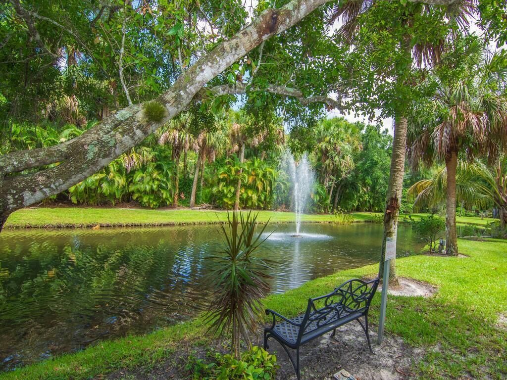 2125 Pine Creek Boulevard, Unit 205, Vero Beach, FL 32966 Photo
