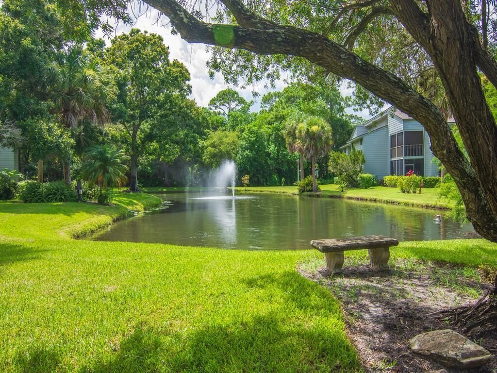 2125 Pine Creek Boulevard, Unit 205, Vero Beach, FL 32966 Photo