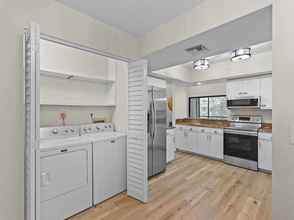 2125 Pine Creek Boulevard, Unit 205, Vero Beach, FL 32966 Photo
