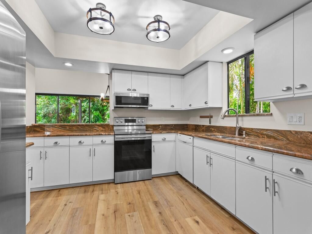 2125 Pine Creek Boulevard, Unit 205, Vero Beach, FL 32966 Photo