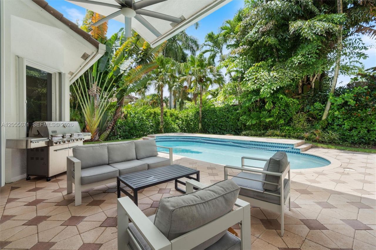 2499 Princeton Ct, Weston, FL 33327 Photo