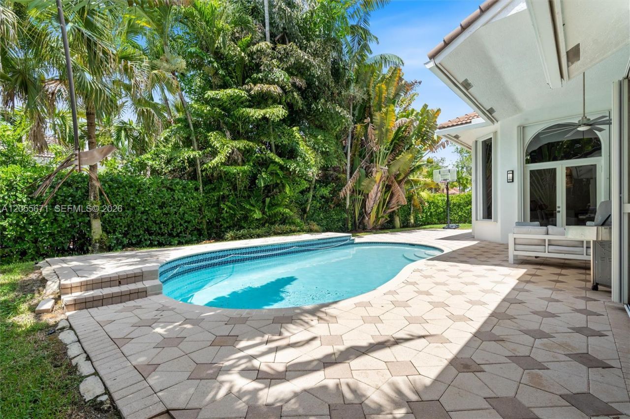 2499 Princeton Ct, Weston, FL 33327 Photo