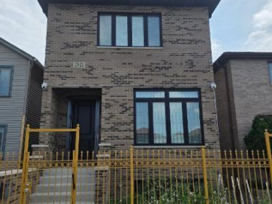 Main Photo