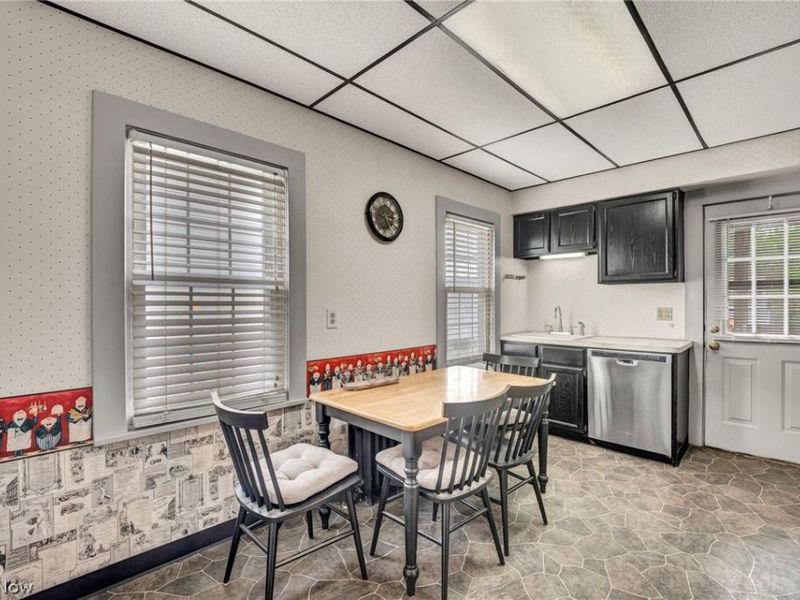 3293 W 99th Street, Cleveland, OH 44102 Photo 7