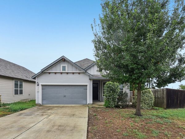 4902 Drovers Path, St Hedwig, TX 78152