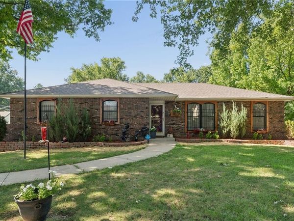 8203 New Jersey Avenue, Kansas City, KS 66112