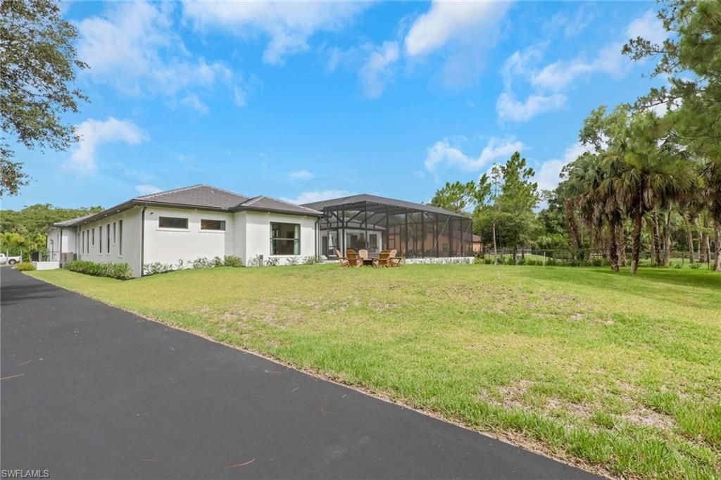 634 19th St Sw, Naples, FL 34117 Photo
