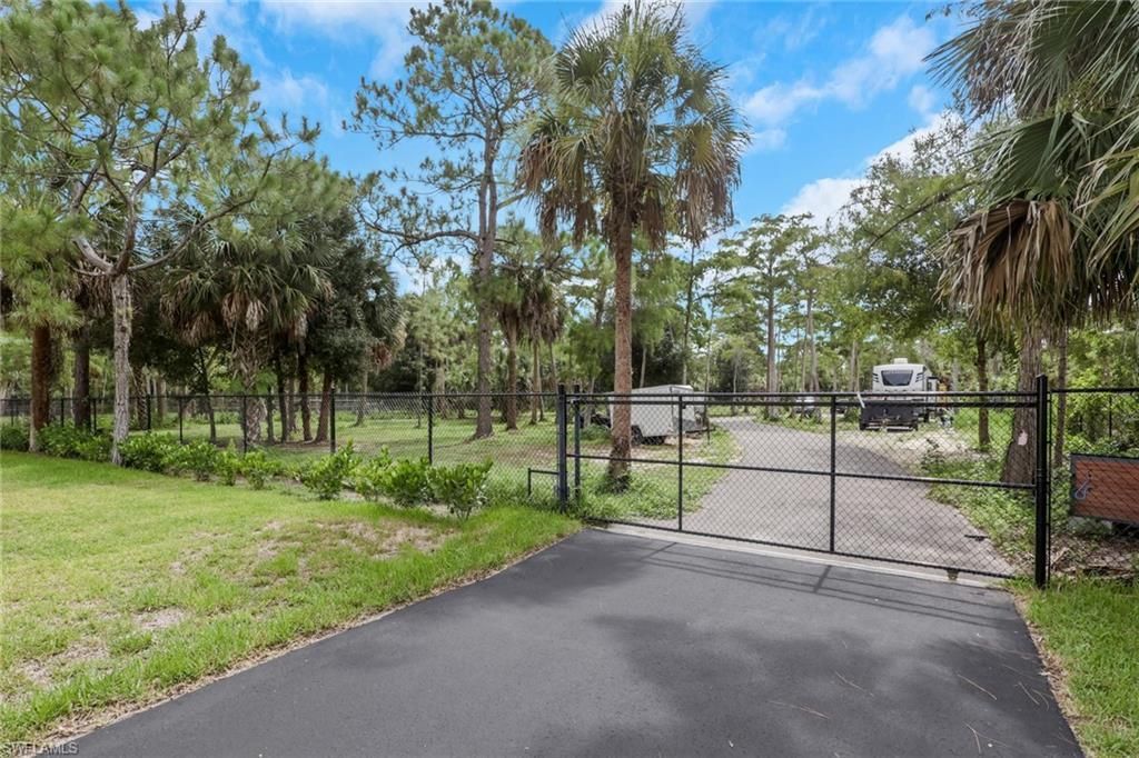 634 19th St Sw, Naples, FL 34117 Photo