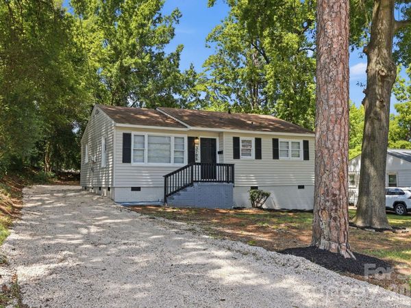 3708 Carlyle Drive, Charlotte, NC 28208