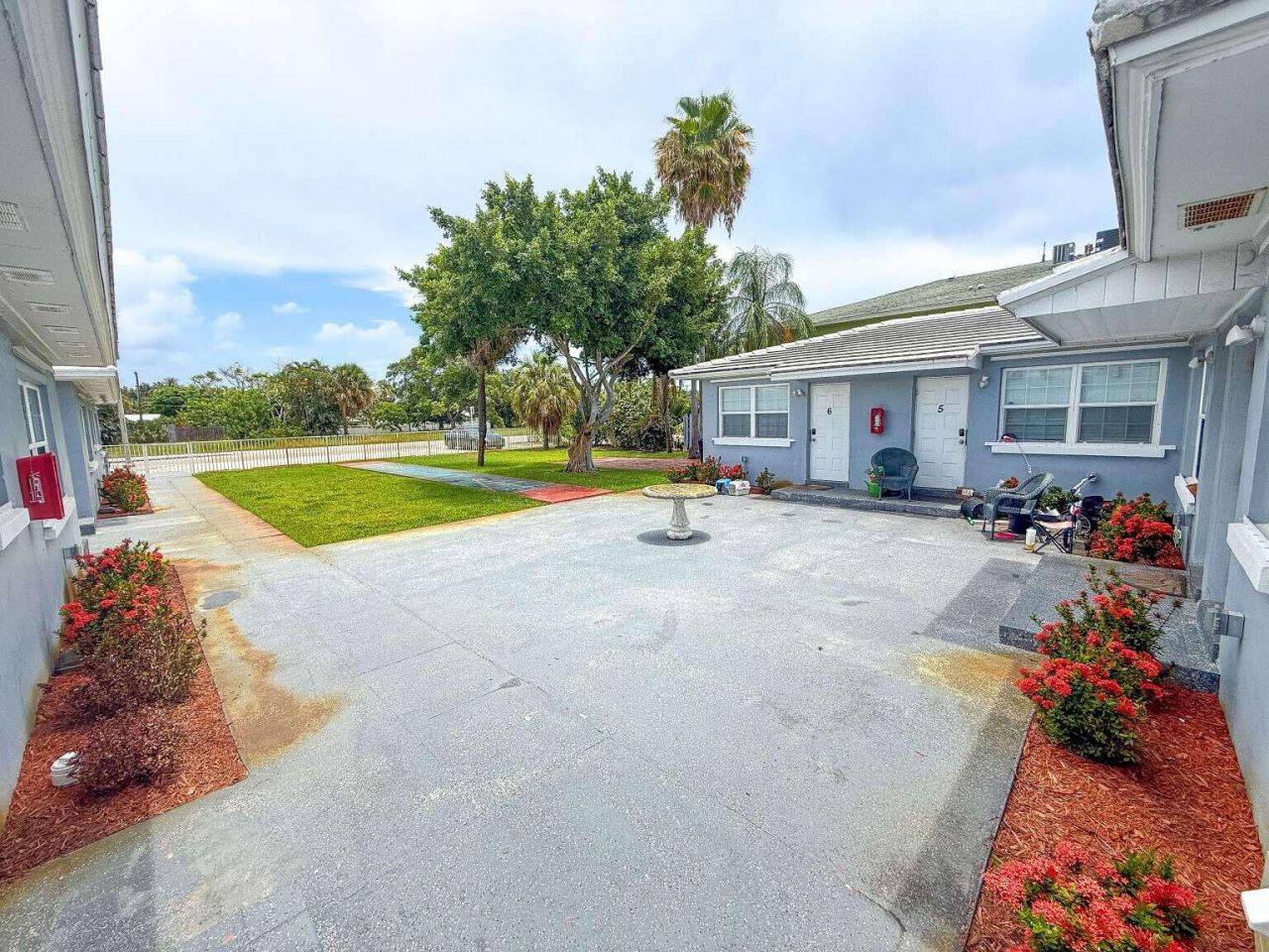 1001 S Federal Highway, Lake Worth Beach, FL 00000 Photo