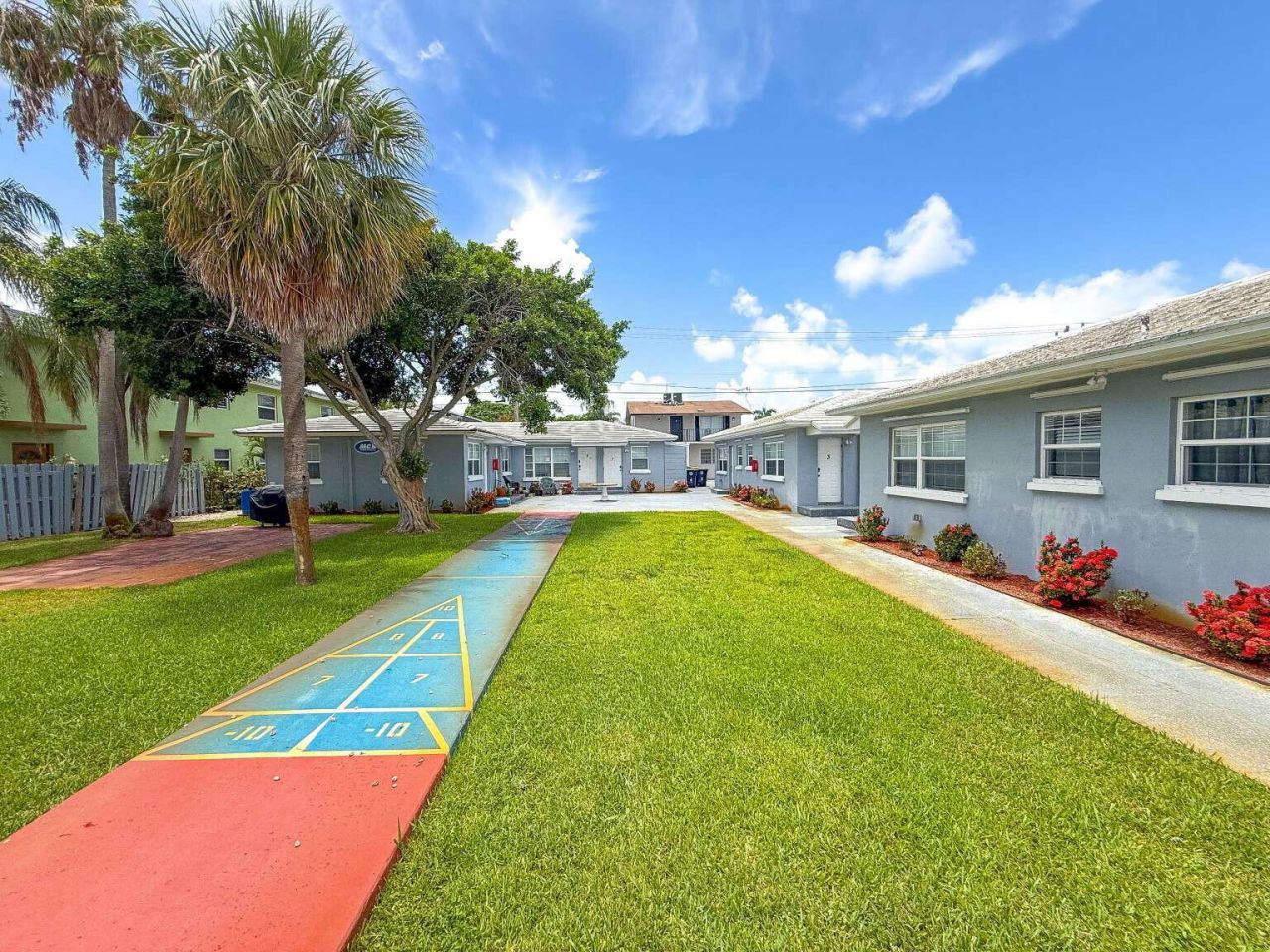 1001 S Federal Highway, Lake Worth Beach, FL 00000 Photo