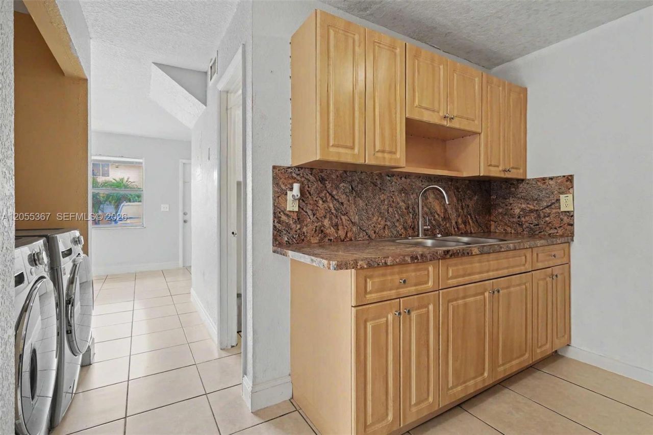 145 NE 12th Ave, Unit 145, Homestead, FL 33030 Photo