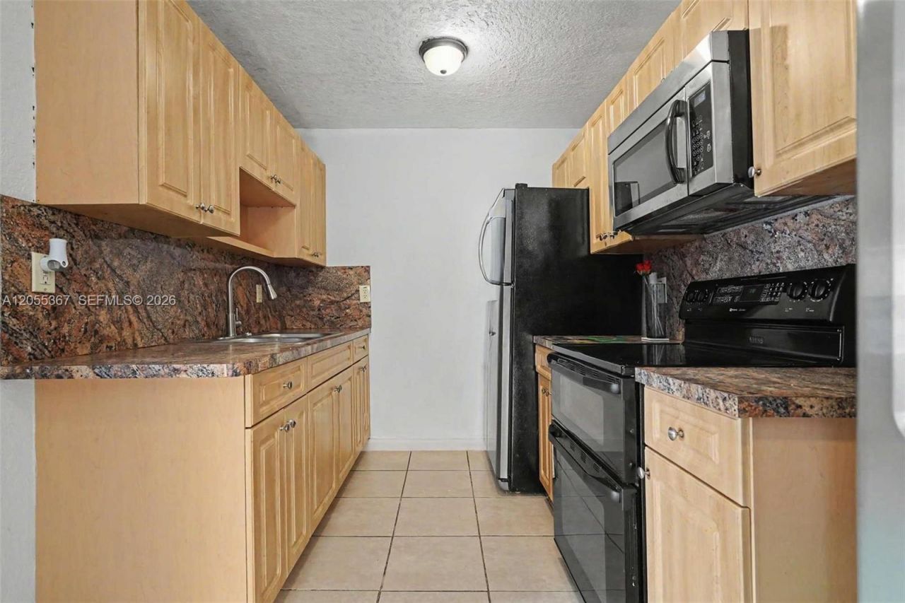 145 NE 12th Ave, Unit 145, Homestead, FL 33030 Photo