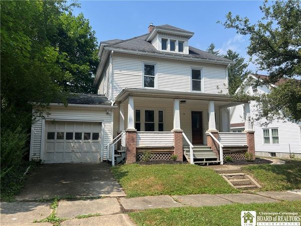 76 W Virginia Boulevard , Jamestown, NY 14701