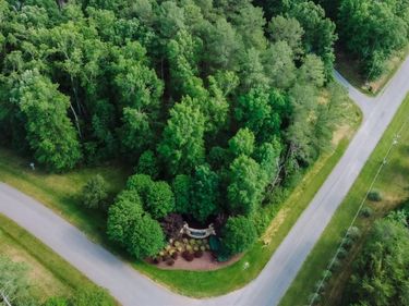 305 Runaway Bay Road, Lynch Station, VA 24571