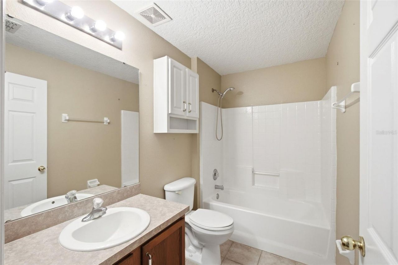 2255 Merry Road, Tavares, FL 32778 Photo