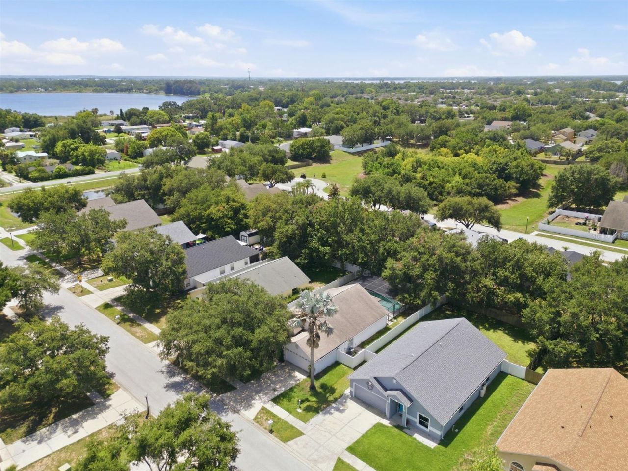 2255 Merry Road, Tavares, FL 32778 Photo