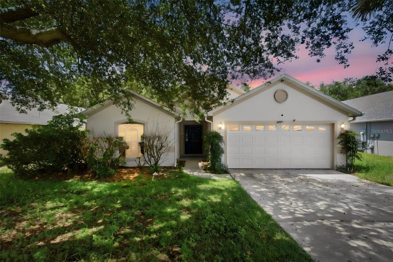 2255 Merry Road, Tavares, FL 32778 Photo