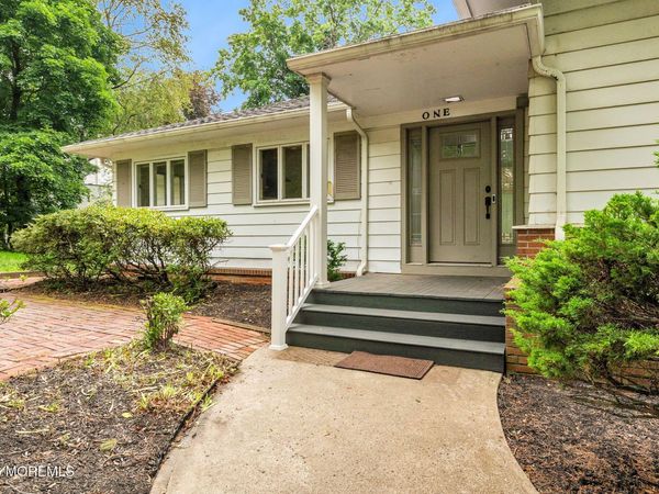 1 Wakefield Lane, Piscataway Twp, NJ 08854