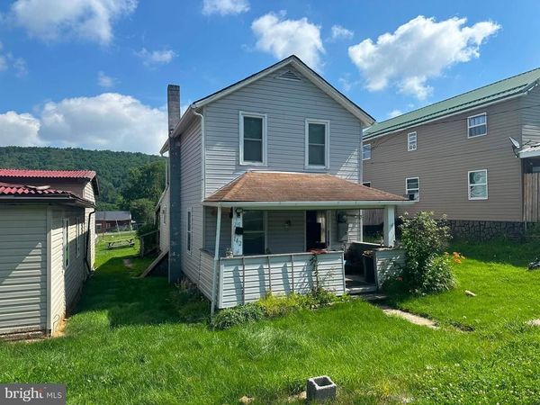 25 ASH STREET, BAYARD, WV 26707