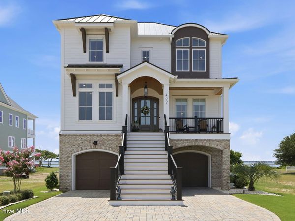 402 Kensington Place, Newport, NC 28570