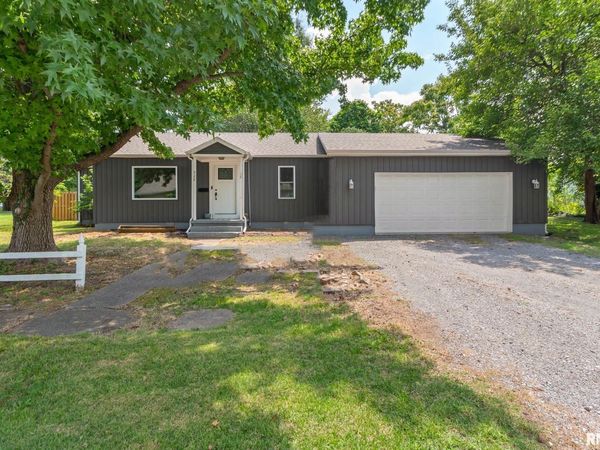 320 N 30TH Street, Herrin, IL 62948