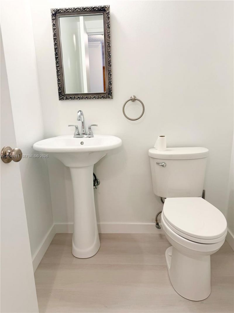 3725 S Ocean Dr , Unit 521, Hollywood, FL 33019 Photo