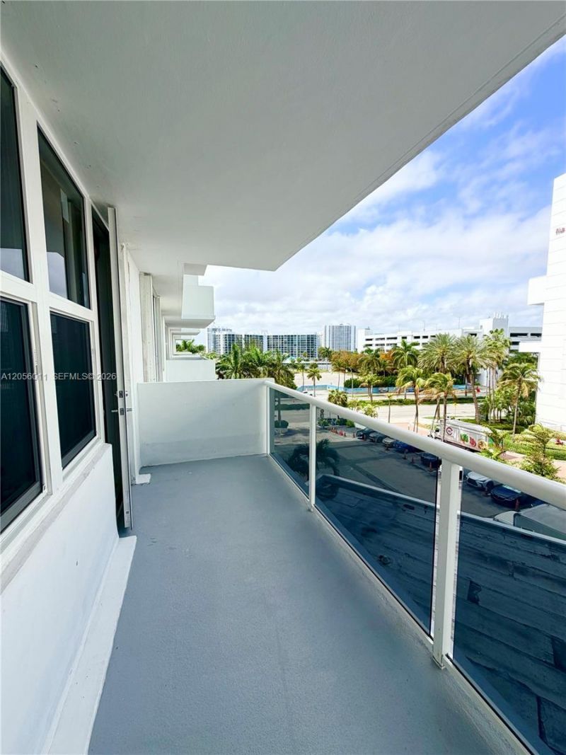 3725 S Ocean Dr , Unit 521, Hollywood, FL 33019 Photo